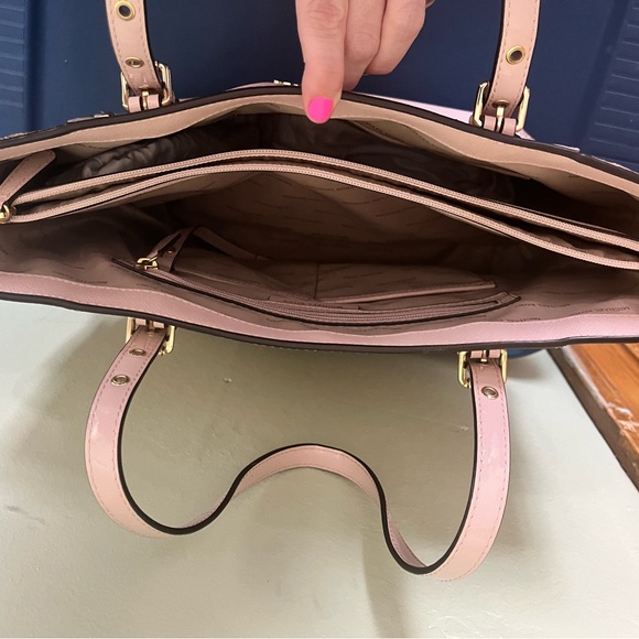 Michael Kors leather pink sparkly purse - Picture 4 of 9